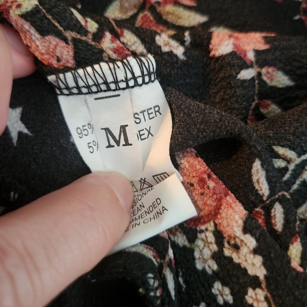 Floral Star Print Wrap Mini Dress Black Red White Short Sleeve Ruffle Hem Medium - Picture 3 of 8